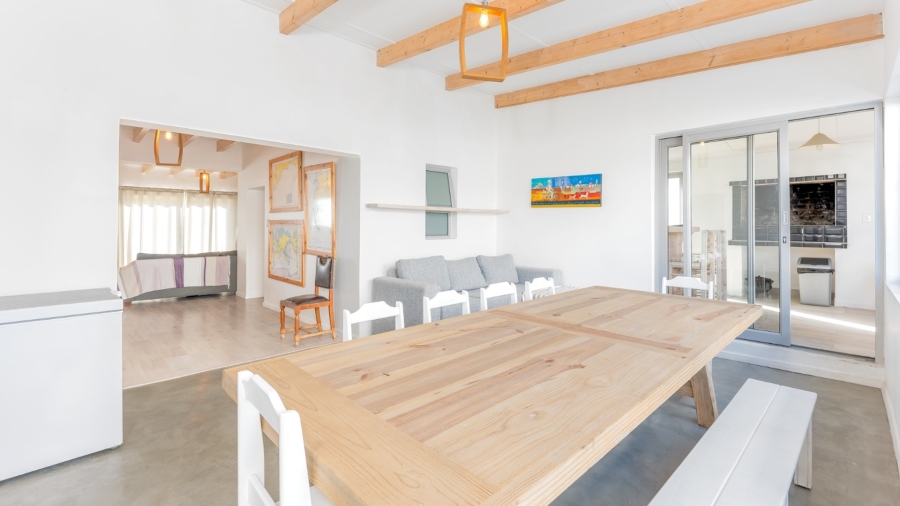 8 Bedroom Property for Sale in Struisbaai Western Cape